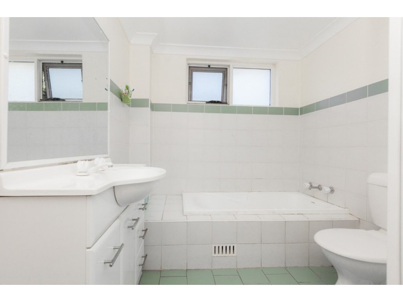 14/12-16 Toongabbie Rd, Toongabbie NSW 2146