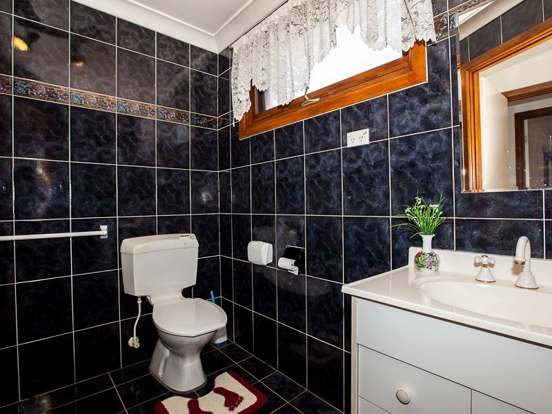 5 Cowra St, Greystanes NSW 2145