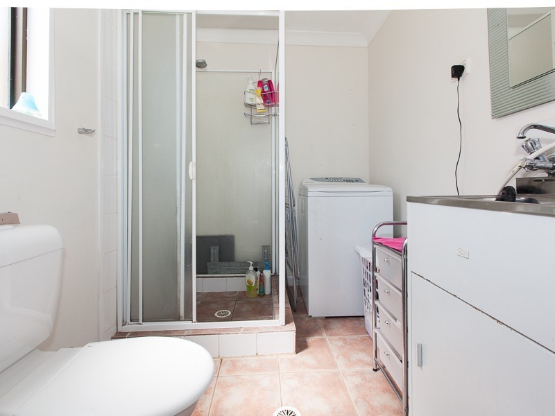 7 Flamingo Pl, Pendle Hill NSW 2145