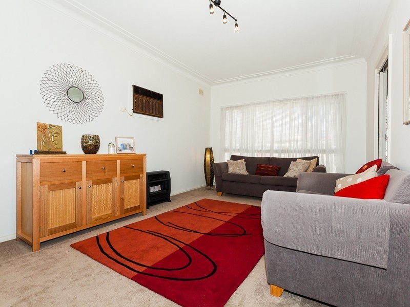 59 Fairfield Rd, Guildford NSW 2161