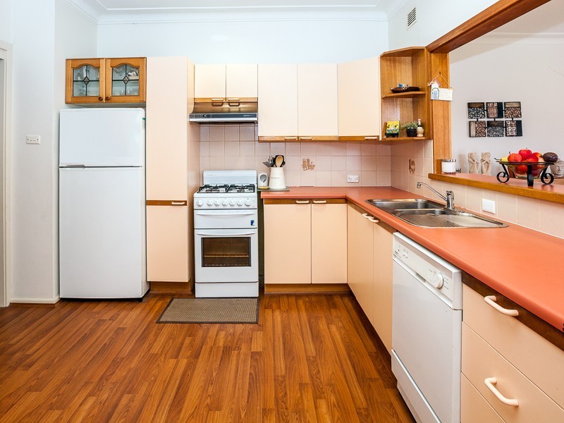 59 Fairfield Rd, Guildford NSW 2161