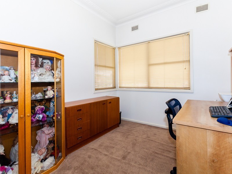 59 Fairfield Rd, Guildford NSW 2161