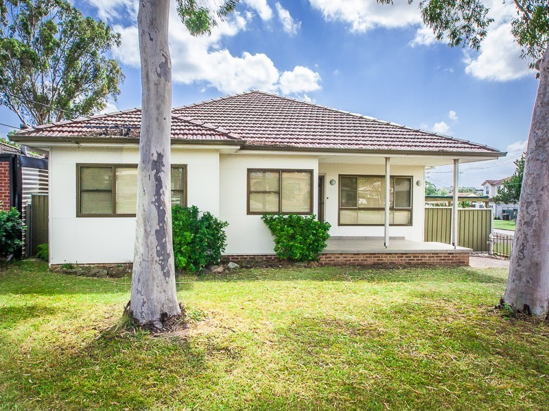 59 Fairfield Rd, Guildford NSW 2161