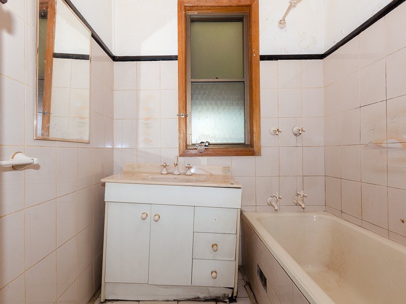 18 Mashman Ave, Wentworthville NSW 2145