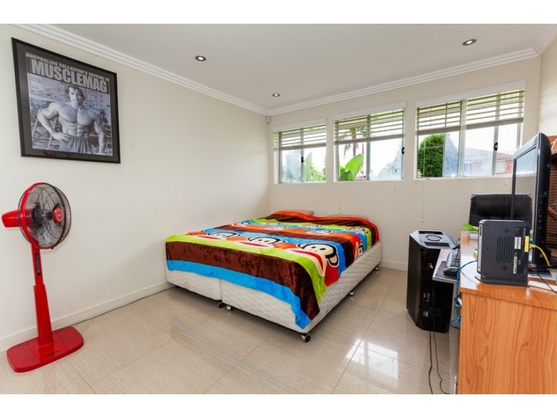 52 Lyle St, Girraween NSW 2145