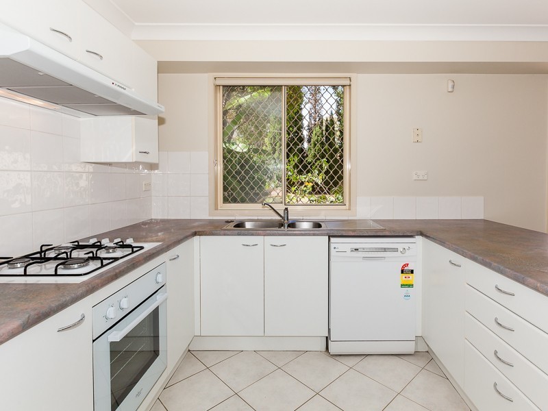 31B Wyena Rd, Pendle Hill NSW 2145