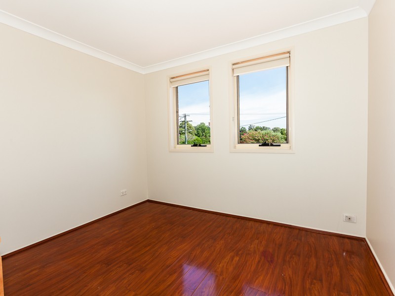 31B Wyena Rd, Pendle Hill NSW 2145