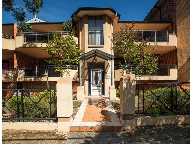 1/62 Fullagar Rd, Wentworthville NSW 2145