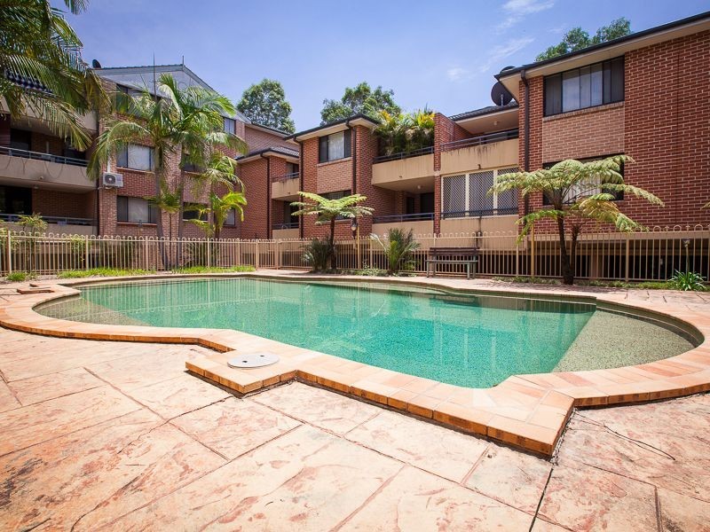 1/62 Fullagar Rd, Wentworthville NSW 2145