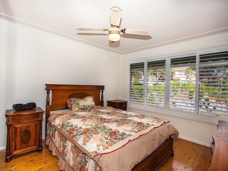 10 Eucalyptus St, Constitution Hill NSW 2145