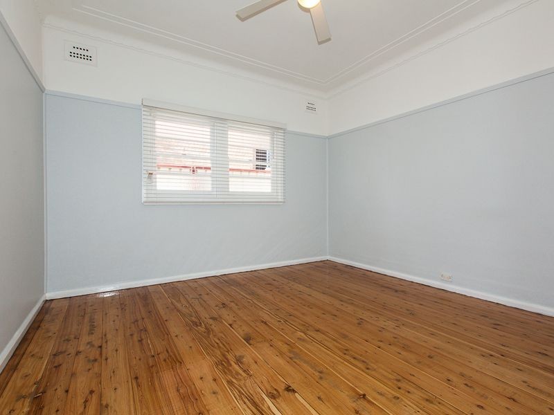 42 Essington Street, Wentworthville NSW 2145