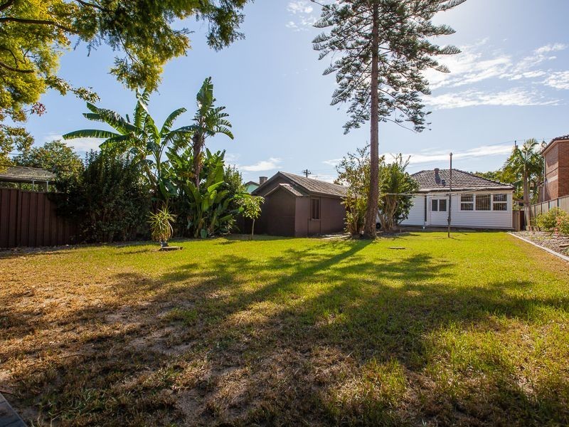 42 Essington Street, Wentworthville NSW 2145