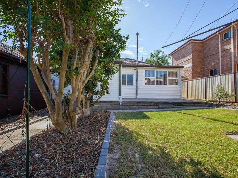 42 Essington Street, Wentworthville NSW 2145