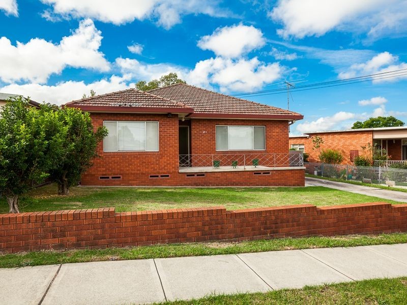 2a Warman Street, Pendle Hill NSW 2145