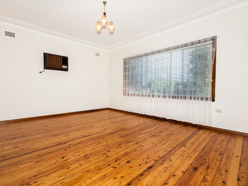 2a Warman Street, Pendle Hill NSW 2145