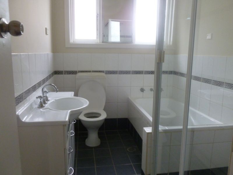 1/58 Pendle Way, Pendle Hill NSW 2145