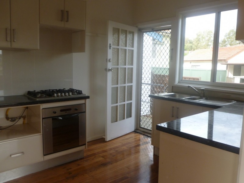 83 Bungaree Road, Toongabbie NSW 2146