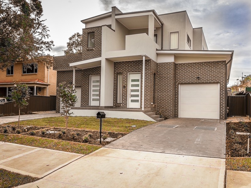 101 Bogalara Rd, Old Toongabbie NSW 2146