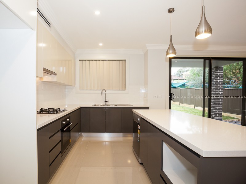 101 Bogalara Rd, Old Toongabbie NSW 2146