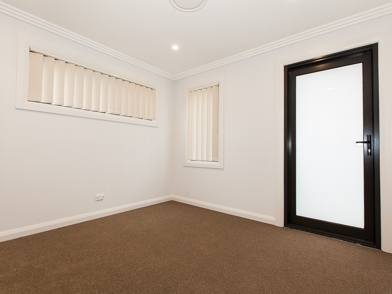 101 Bogalara Rd, Old Toongabbie NSW 2146