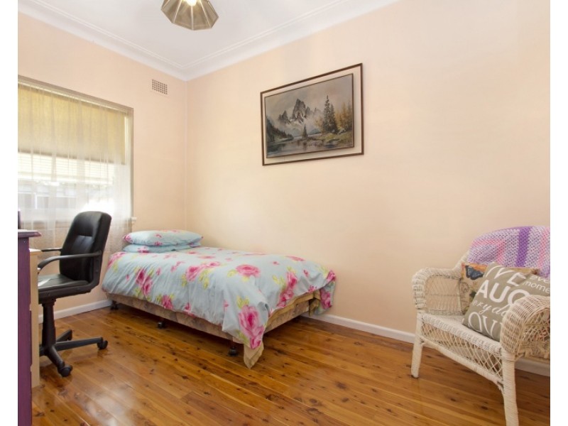 37 Hanbury Street, Greystanes NSW 2145