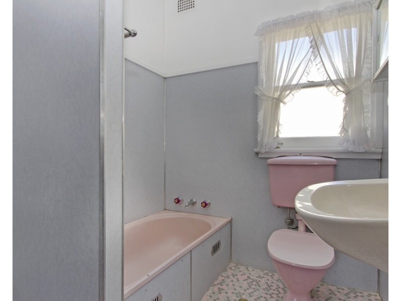 37 Hanbury Street, Greystanes NSW 2145