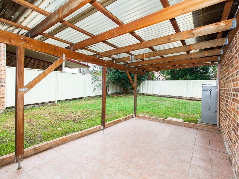 3/5A Binalong Rd, Pendle Hill NSW 2145