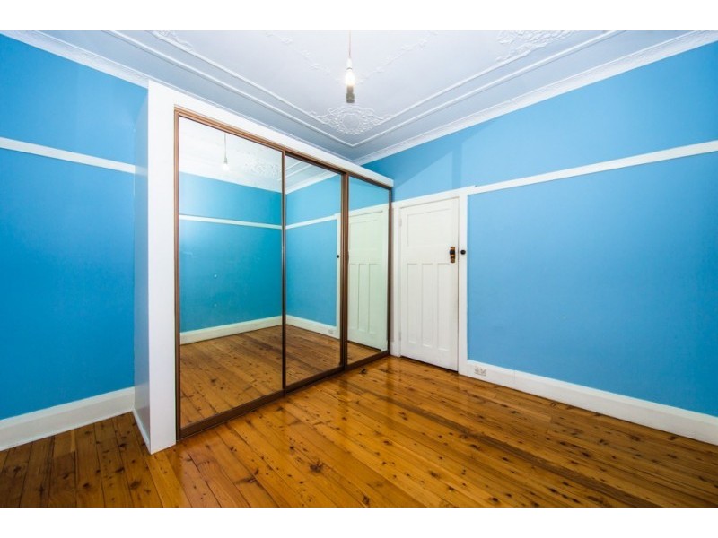 35 Wyena Rd, Pendle Hill NSW 2145