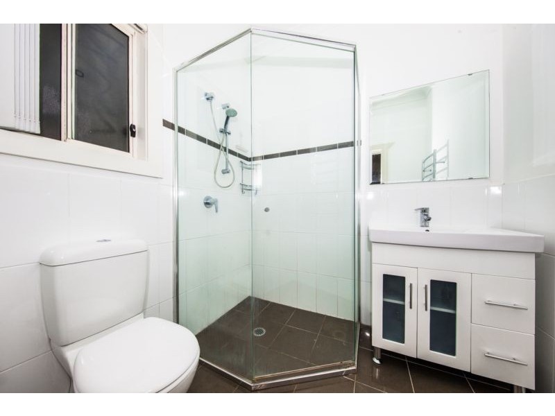 35 Wyena Road, Pendle Hill NSW 2145