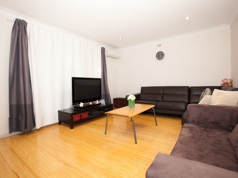 130 Roberta Street, Greystanes NSW 2145