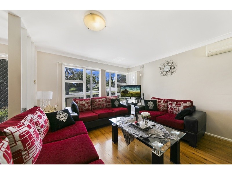 18 Jones Street, Pendle Hill NSW 2145