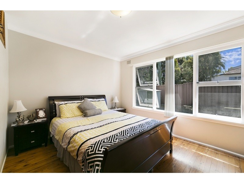 18 Jones Street, Pendle Hill NSW 2145