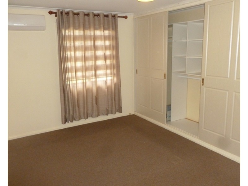 4 Bijiji Street, Pendle Hill NSW 2145