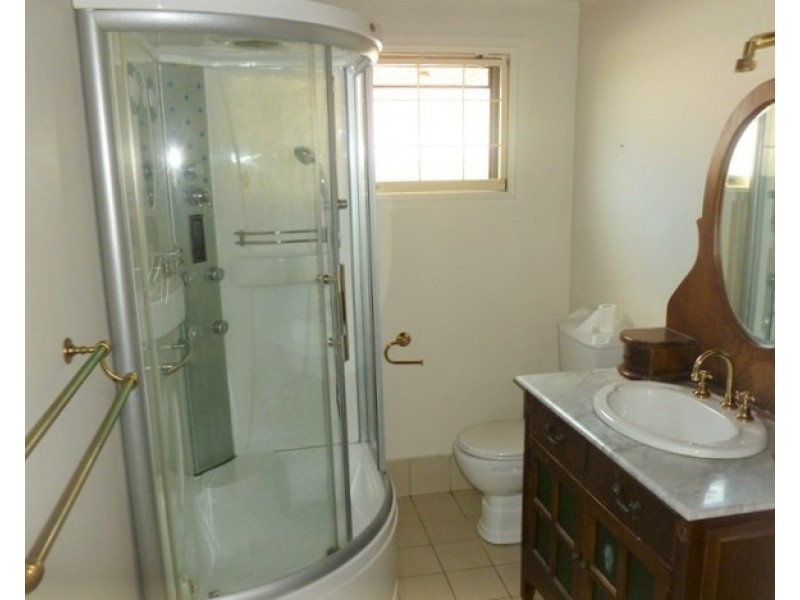 4 Bijiji Street, Pendle Hill NSW 2145