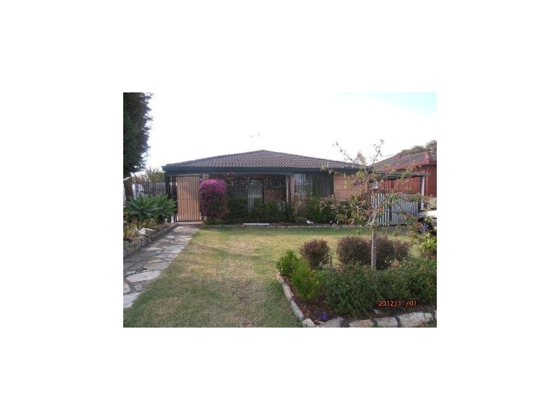 7 Dennis st, Greystanes NSW 2145