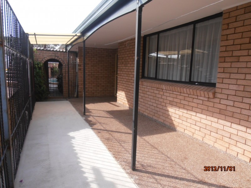 7 Dennis st, Greystanes NSW 2145