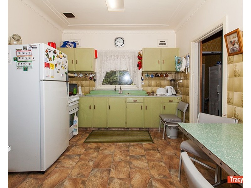 98 Dunmore St, Wentworthville NSW 2145