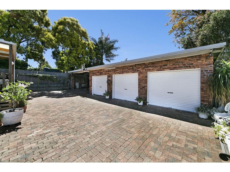 27 Arnett Street, Pendle Hill NSW 2145