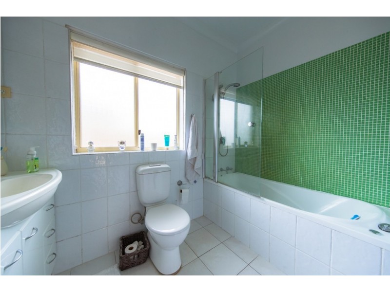 16 Berkeley Street, South Wentworthville NSW 2145