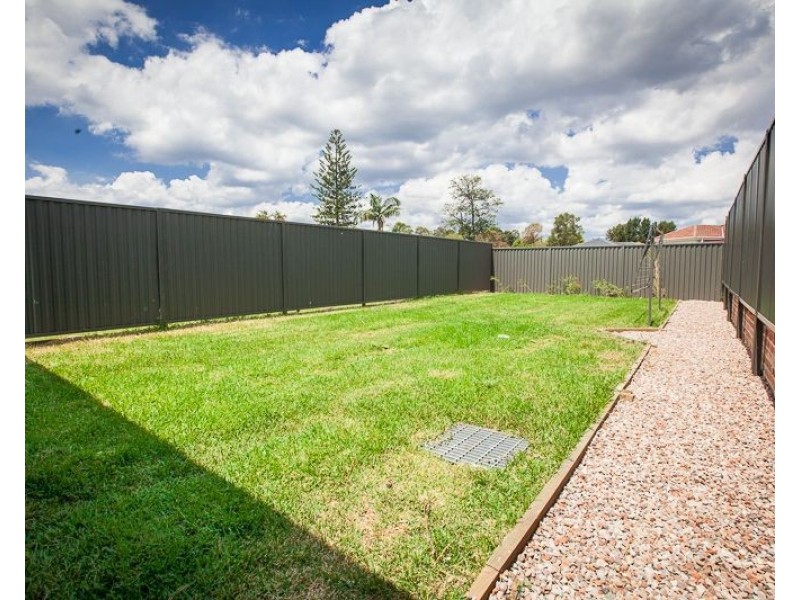 55 Pendle Way, Pendle Hill NSW 2145