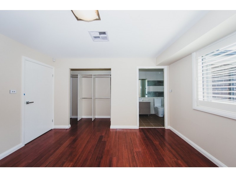 8C Tungarra Road, Girraween NSW 2145