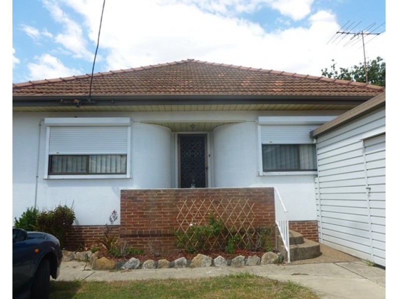 135 Great Western Highway, Mays Hill NSW 2145