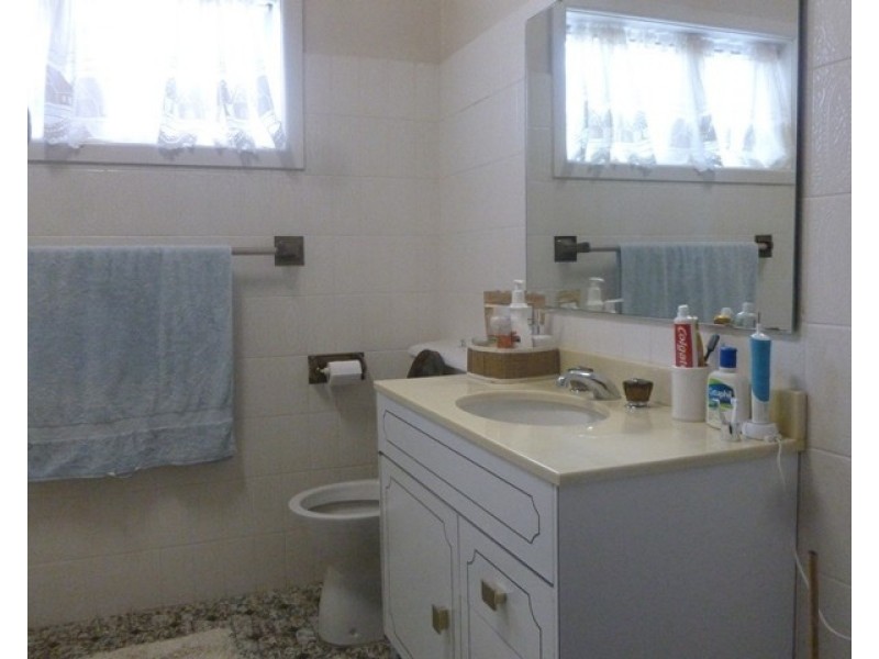 135 Great Western Highway, Mays Hill NSW 2145