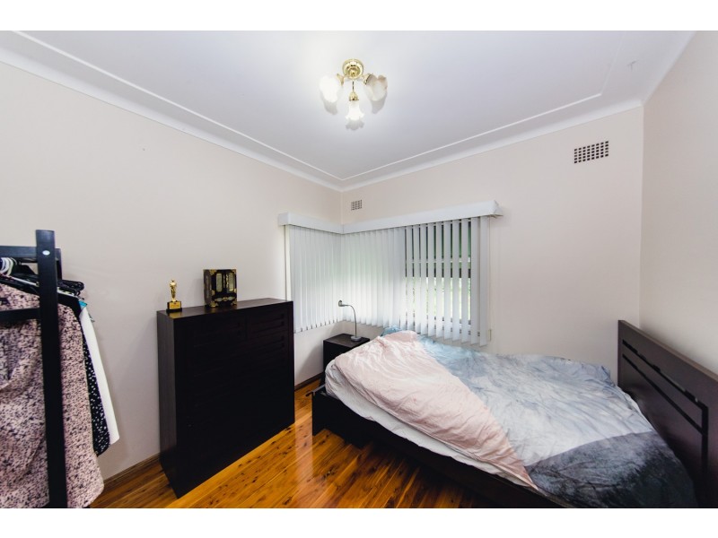 70 Bombala street, Pendle Hill NSW 2145