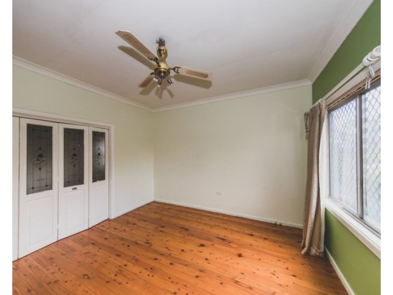 2 Camillo St, Pendle Hill NSW 2145