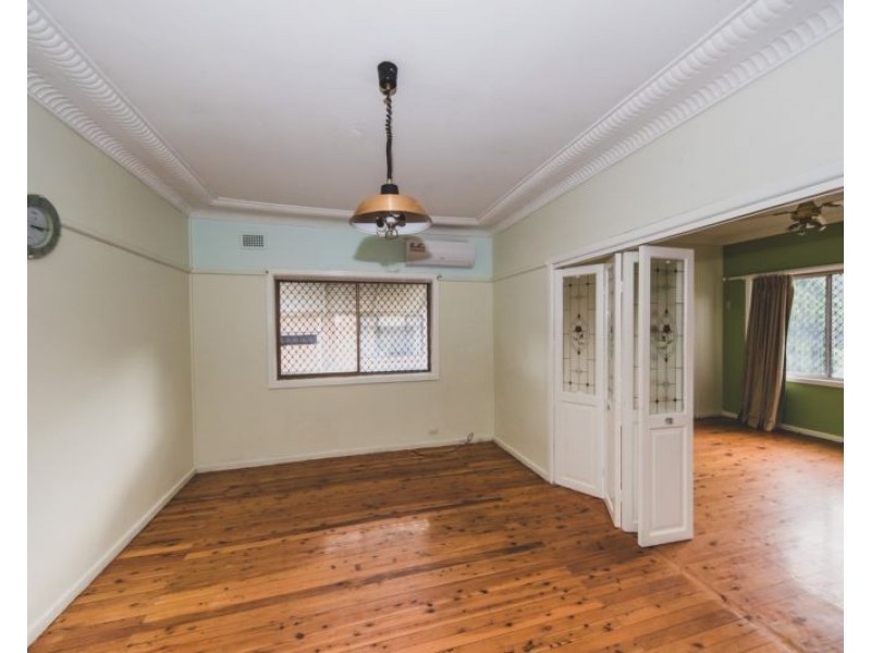 2 Camillo St, Pendle Hill NSW 2145