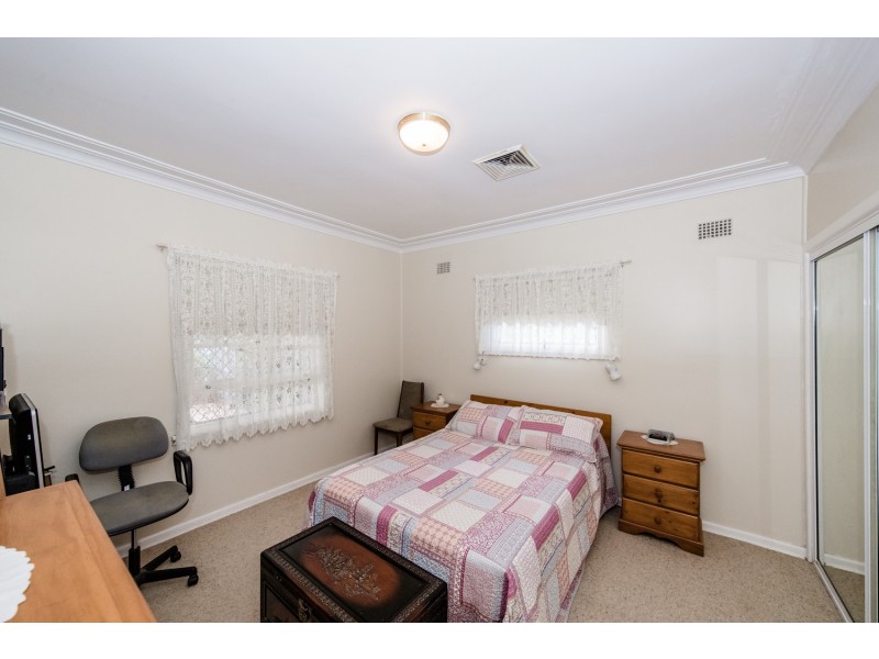 19 Cornock Avenue, Toongabbie NSW 2146