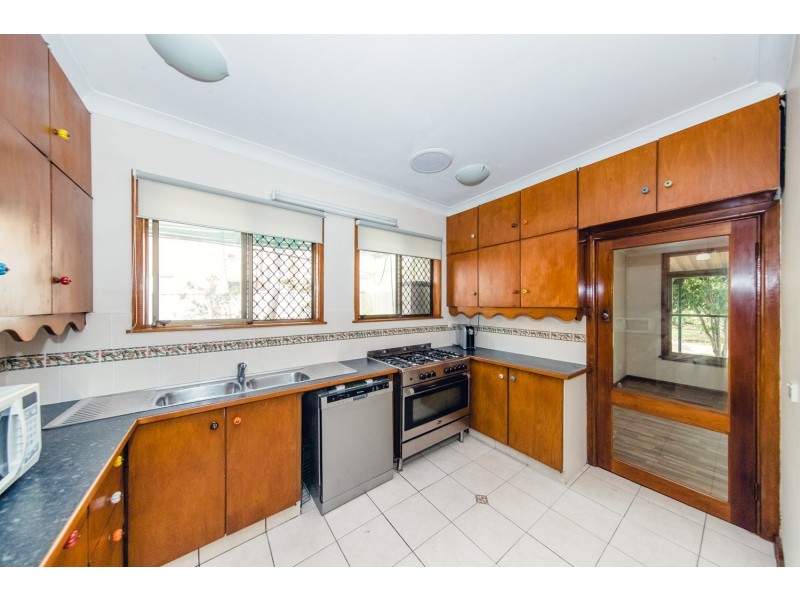 22 Bulli Road, Toongabbie NSW 2146