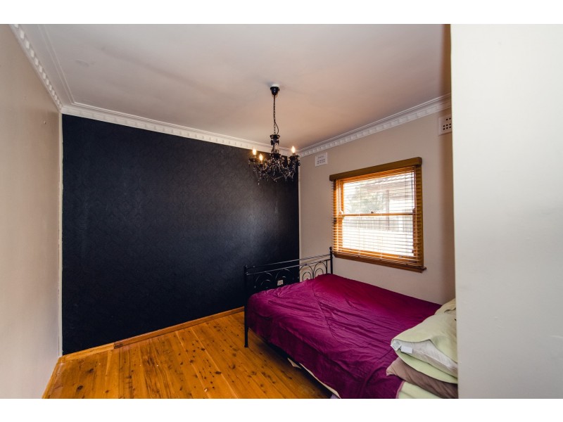 22 Bulli Road, Toongabbie NSW 2146