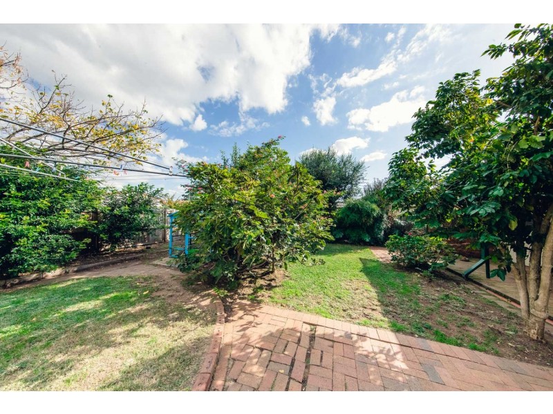 22 Bulli Road, Toongabbie NSW 2146